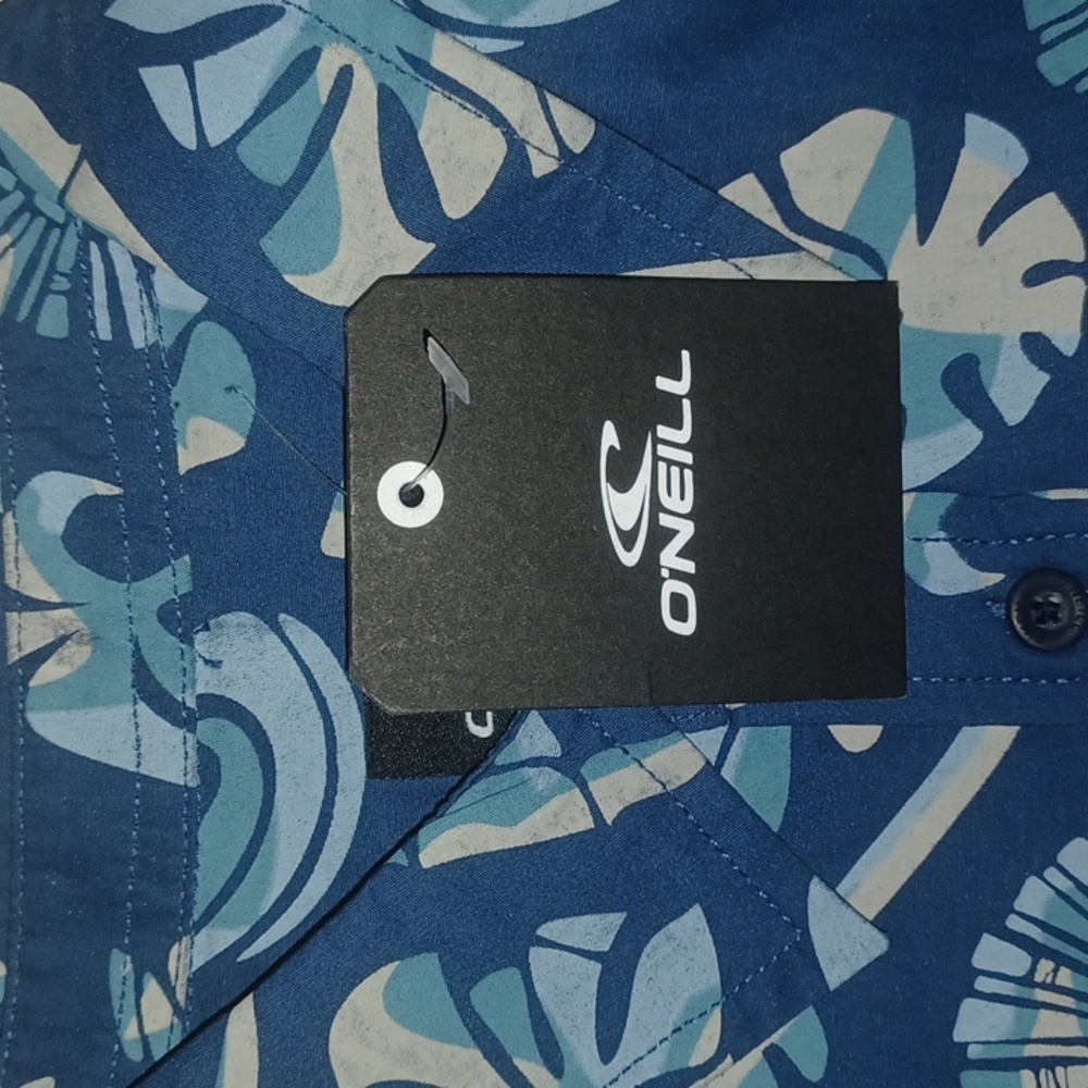 O'Neill Hawaiian Shirt Size-S Blue NWT - Picture 2 of 5